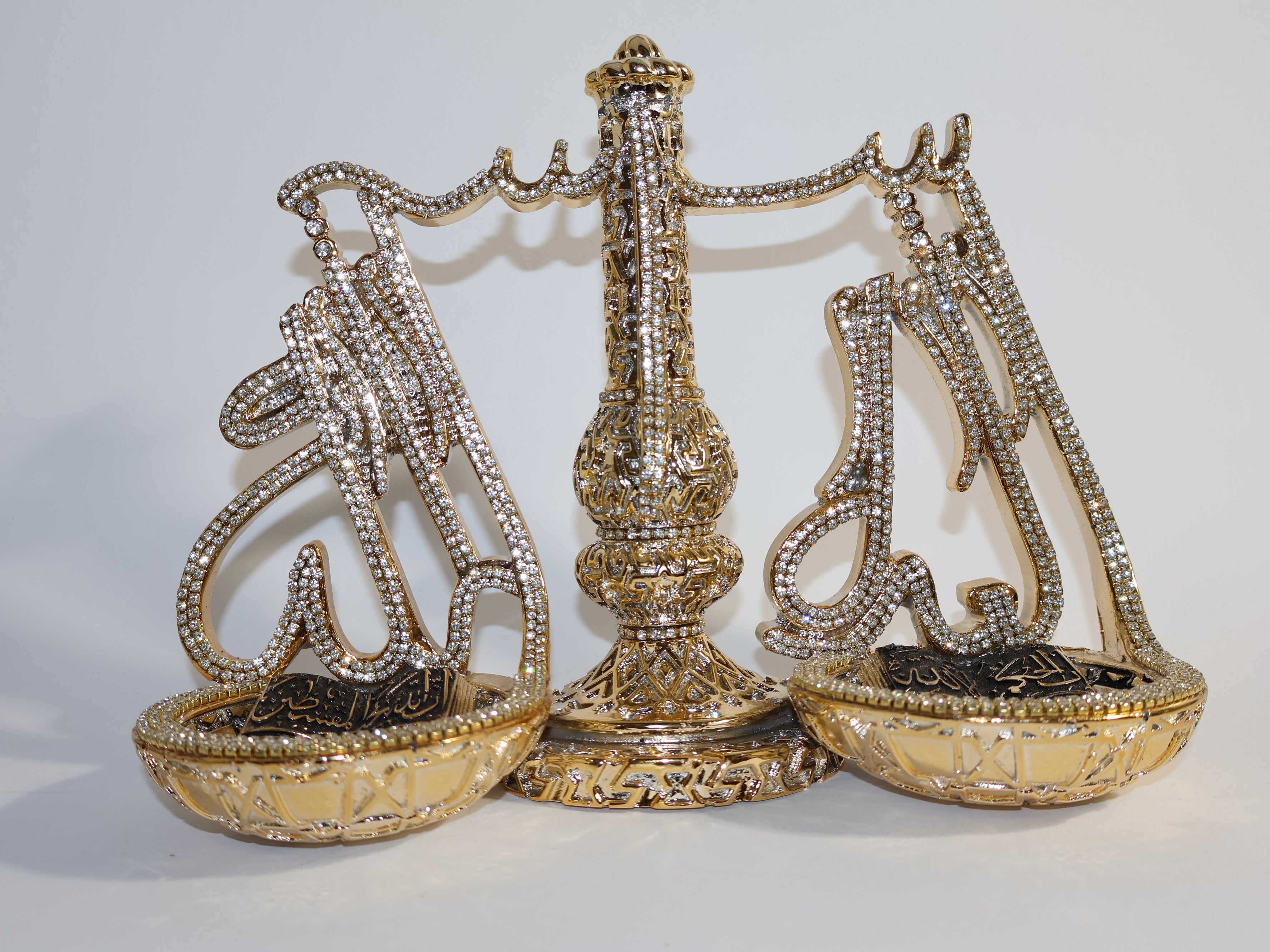 Luxuriöse Islamische Kalligrafie-Deko mit Strasssteinen – Elegantes Arabisches Kunstwerk in Gold