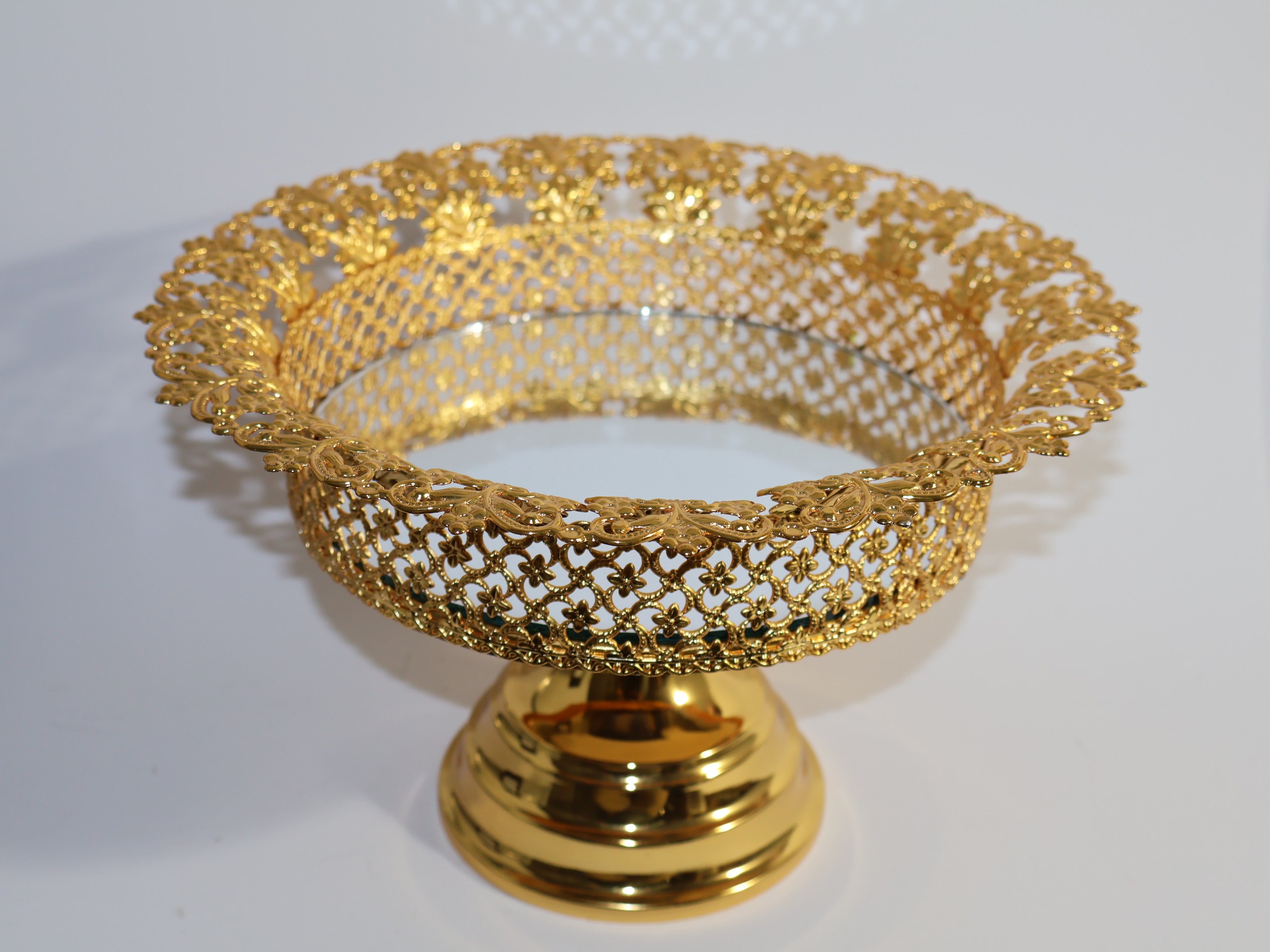 Goldene 2-stöckige Etagere – Elegante Deko-Schale für Süßigkeiten, Obst und Hochzeitsdeko